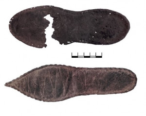 Turaidas pilsdrupu izrakumos atrastas 17.–18. gs. ādas zoles 