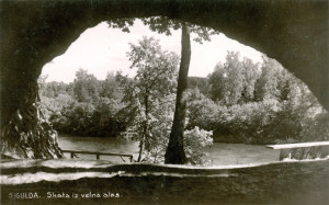 Skats no Velna alas iekšpuses ap 1930. g. Fotoatklātne, fotogrāfs nezināms.